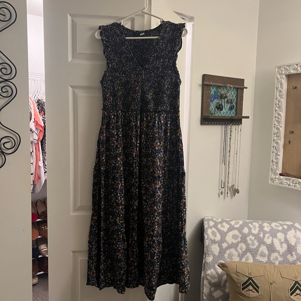 Old Navy midi dress